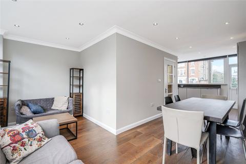 7 The Corner, London, W5 3PQ
