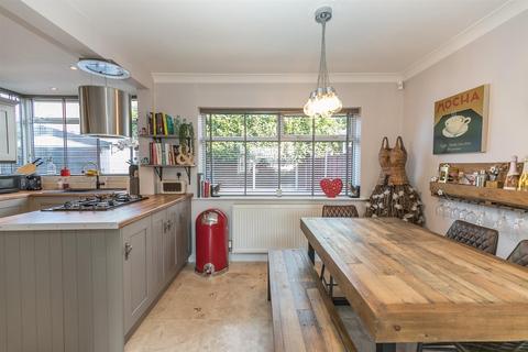 73 Beech Road, Sale, M33 2FA