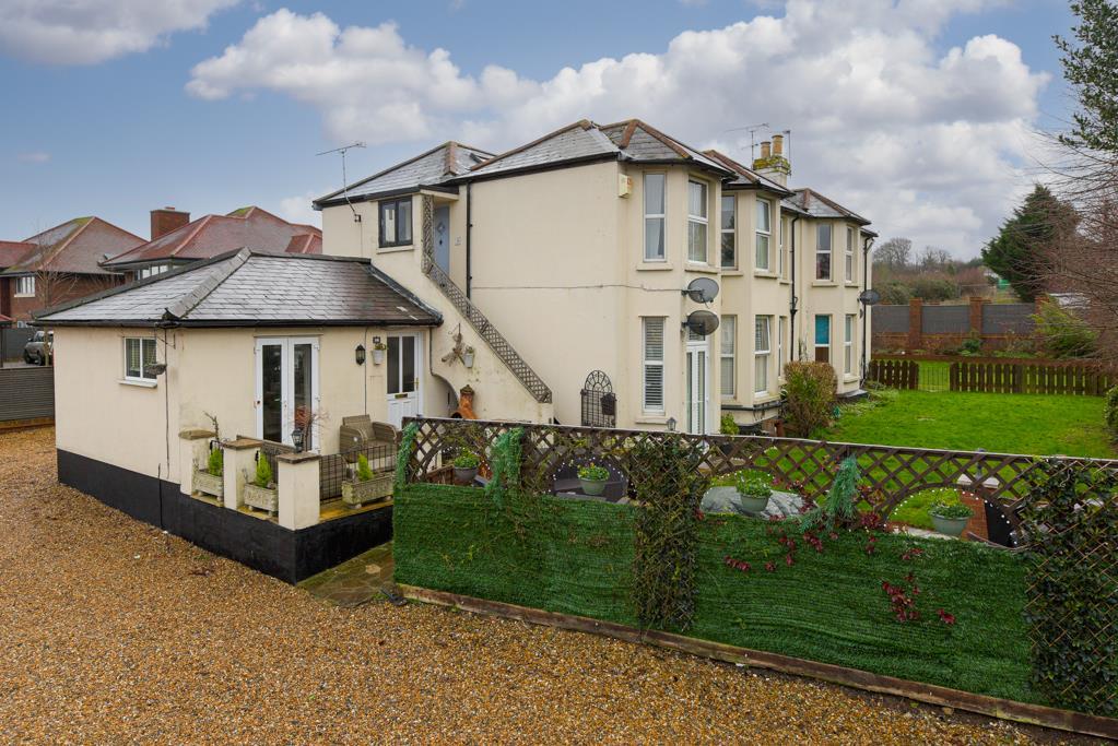 Priam Lodge, 81 Burgh Heath Road, Epsom 2 bed £315,000