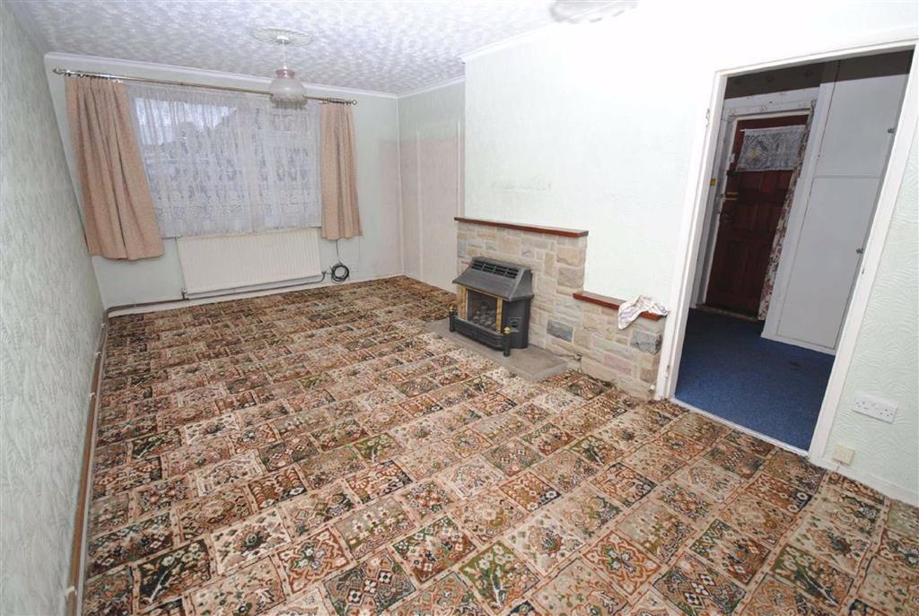 Valley Road, Kippax, Leeds, LS25 2 bed semidetached house £129,995