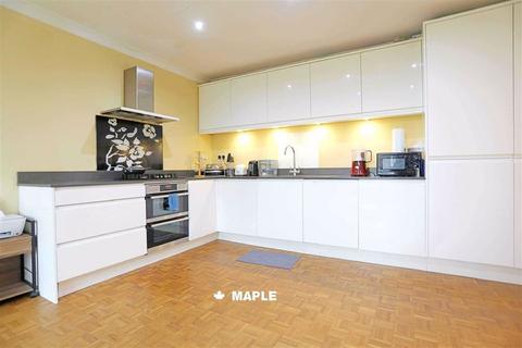 27 West End Court, Pinner, HA5 1BP