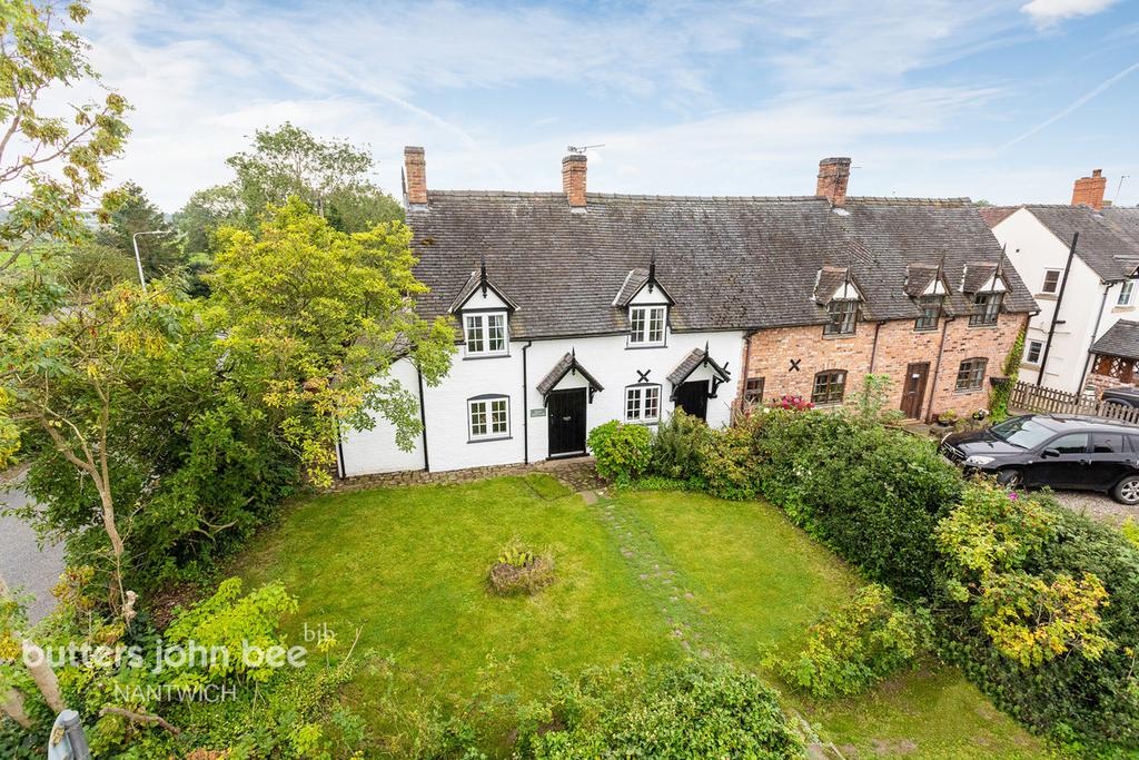 Welshmans Lane, Nantwich 4 bed semidetached house £350,000