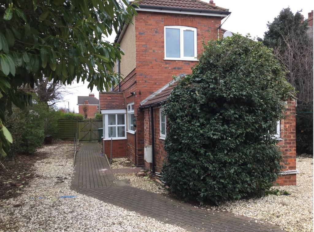 Weelsby Road, Grimsby, Lincolnshire, DN32 4 bed detached house £290,000