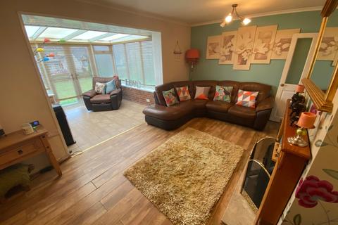 6 Bryngolau, Tonyrefail, Porth, CF39 8HW