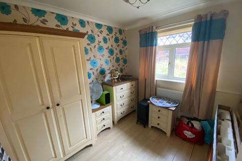 6 Bryngolau, Tonyrefail, Porth, CF39 8HW