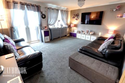 21 Cranston Close, Monk Bretton, Barnsley, S71 2LB