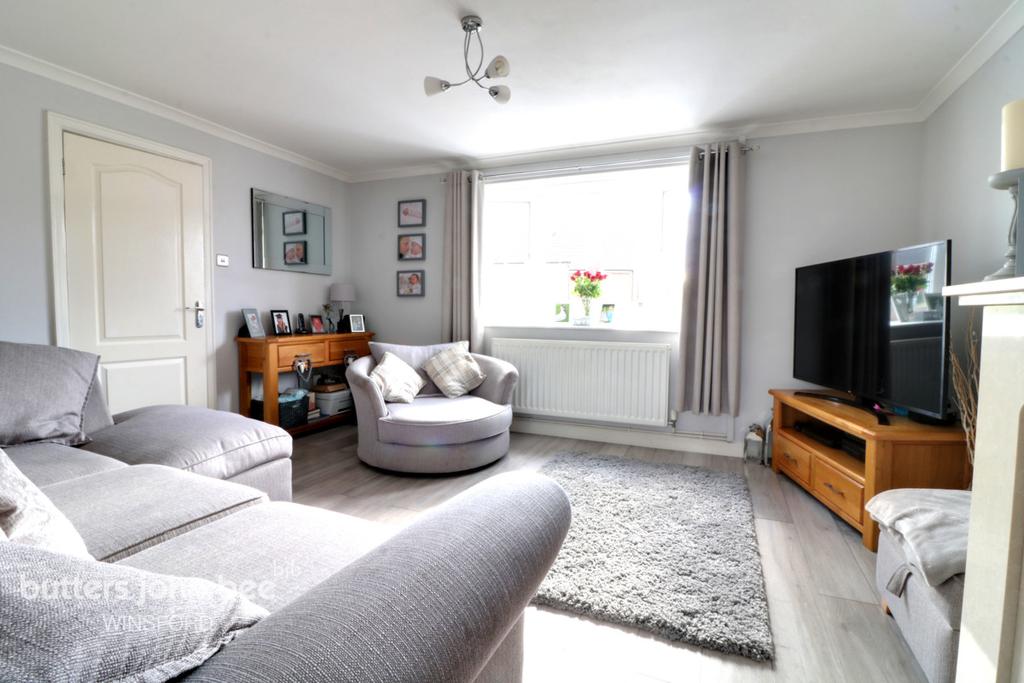 Walnut Drive, Winsford 3 bed mews £160,000