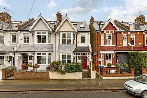 1d Mount Road, London, SW19 8ES
