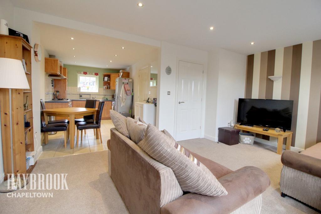 Holywell Heights, Sheffield 3 bed end of terrace house £160,000
