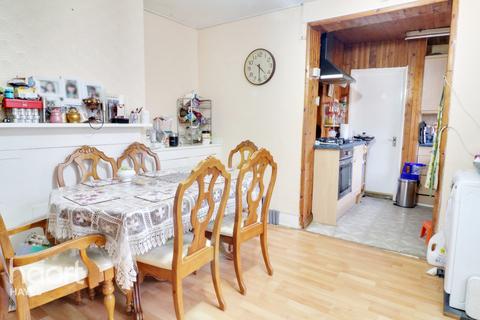 16 Upton Road, Hounslow, TW3 3HP
