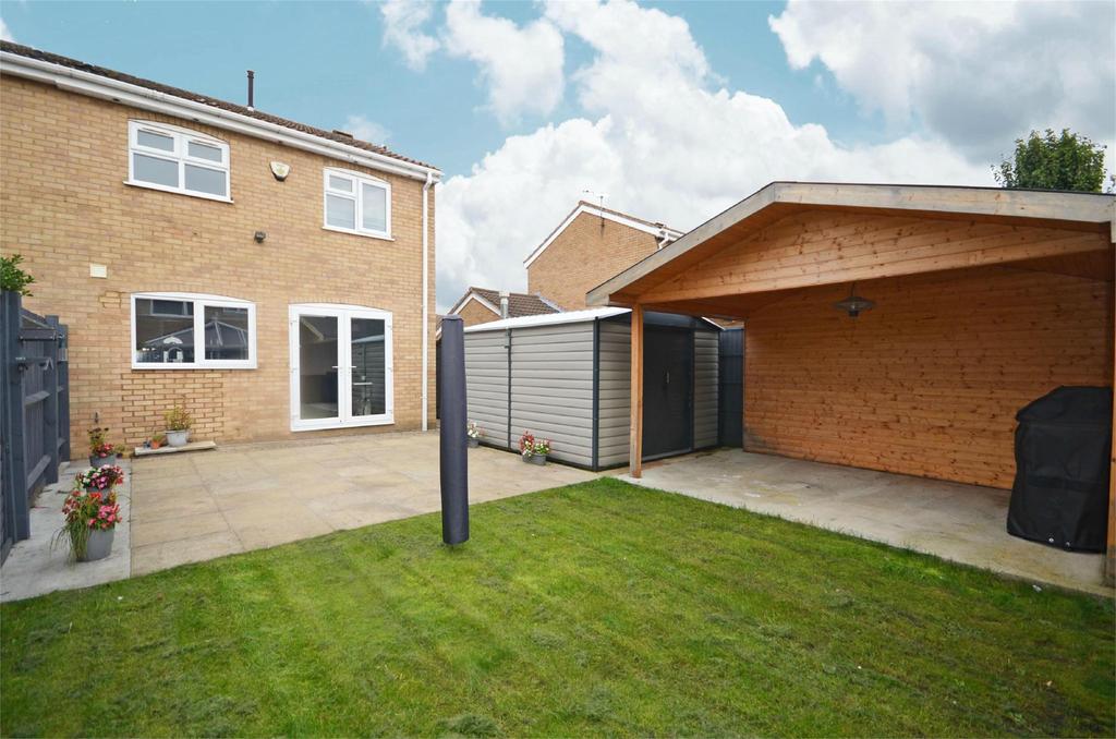 Mallows Drive, Raunds... 3 bed semidetached house £215,000
