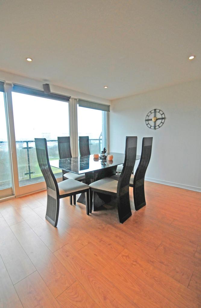 Open plan diner