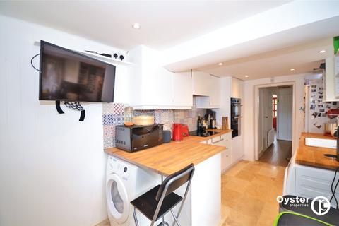26 Brunswick Crescent, London, N11 1EB