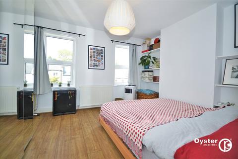 26 Brunswick Crescent, London, N11 1EB