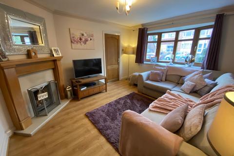 10 Parklands Crescent, Tonyrefail, Porth, CF39 8PF