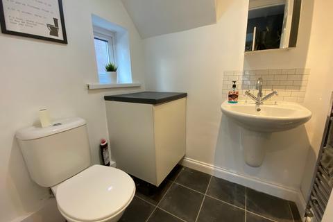 10 Parklands Crescent, Tonyrefail, Porth, CF39 8PF