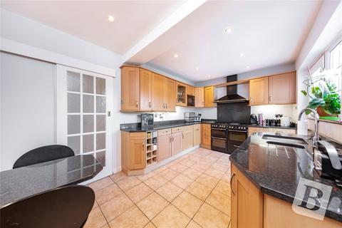 5 Hardley Crescent, Hornchurch, RM11 2EL