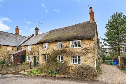 3 bedroom cottage to rent, Kings Sutton,  Northamptonshire,  OX17