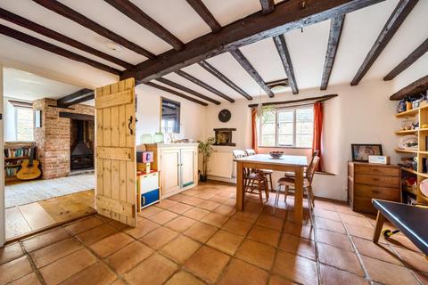 3 bedroom cottage to rent, Kings Sutton,  Northamptonshire,  OX17
