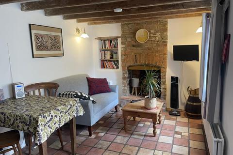 3 bedroom cottage to rent, Kings Sutton,  Northamptonshire,  OX17