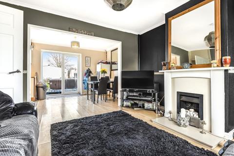 12 Alton Close, Swindon, SN2 5HF