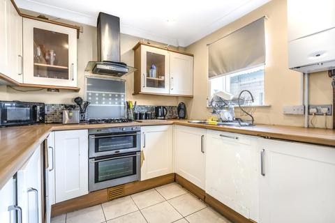 12 Alton Close, Swindon, SN2 5HF