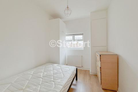 2 bedroom apartment to rent, Holloway Road, London, N19