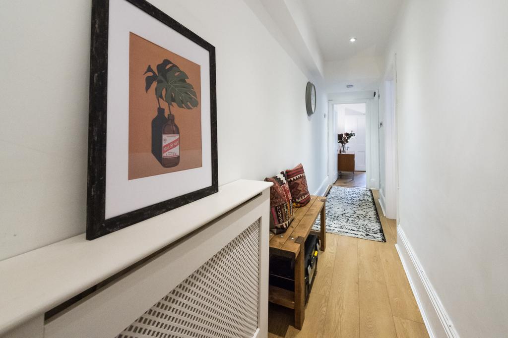 Rectory Grove, Clapham Old Town... 1 bed flat £1,733 pcm (£400 pw)