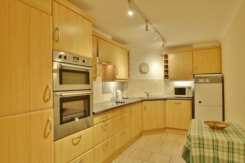 Flat 4, Palmerston House Botley Road, Romsey, SO51 5TA