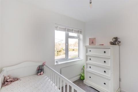 45 Oakfields, Walliswood, Dorking, RH5 5RQ