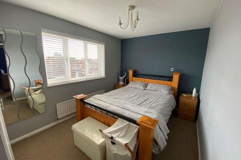 14 Deansway, Northampton, NN3 5JY