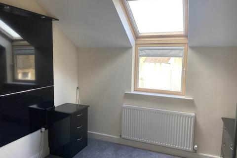 1 bedroom apartment to rent - Palm Court, 2A Garden Street, Huddersfield, West Yorkshire, HD1