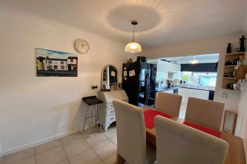 11 Blacklands Road, Benson, Wallingford, OX10 6NW