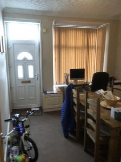 34 Deakins Road, Birmingham, B25 8DZ