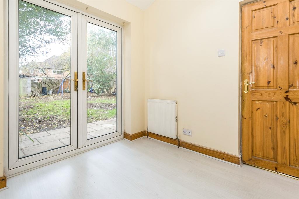 129 barrows lane internal 6