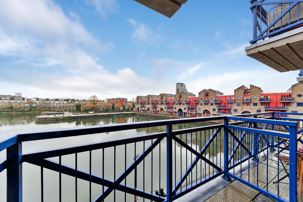 Newlands Quay, London, E1W 3 bed apartment £600,000