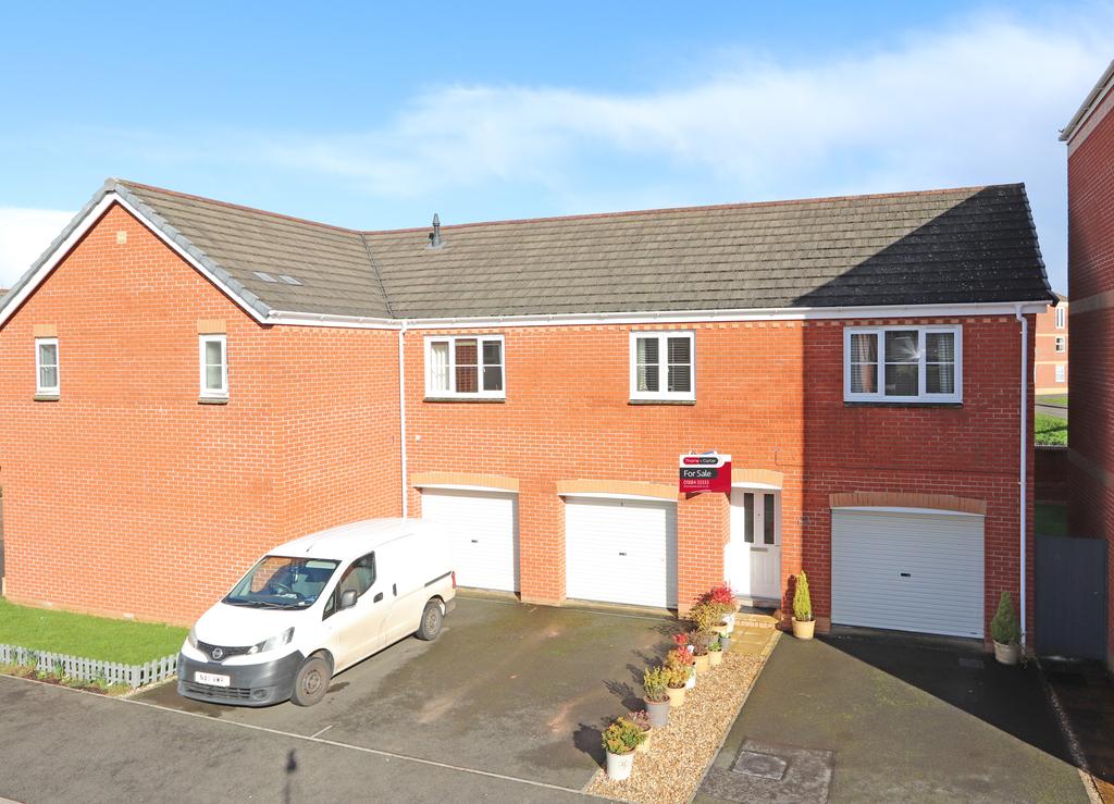 Raleigh Drive, Cullompton, EX15 2 bed semidetached house £185,000