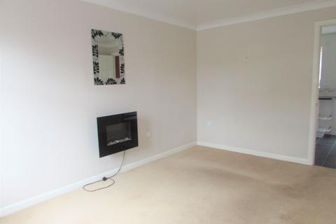 2 bedroom terraced house to rent, Haslington Road, Manchester, M22