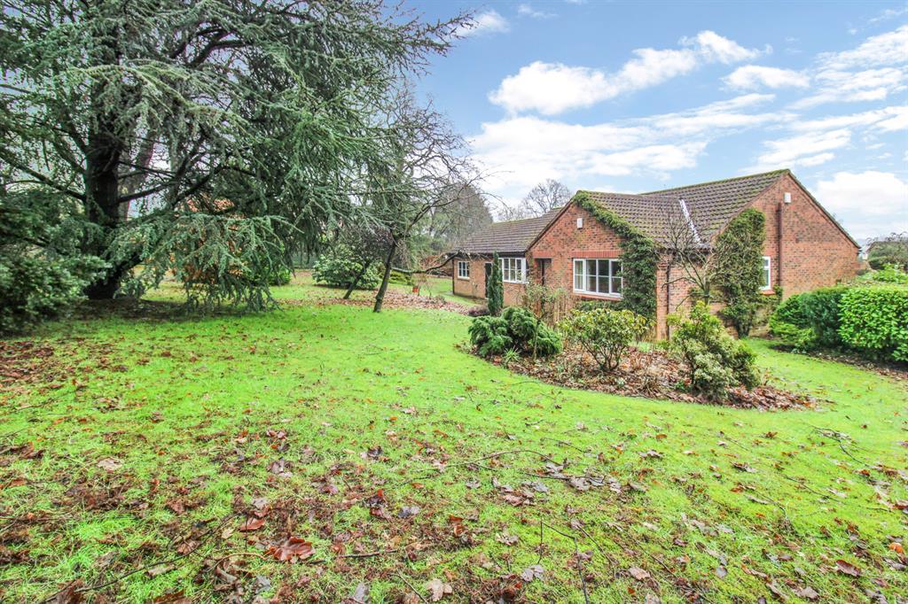 Kings Mead, Ripon, HG4 1EJ 3 bed bungalow £425,000