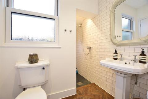 94a Turner Road, London, E17 3JQ