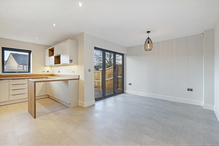 BARK LANE, ADDINGHAM, ILKLEY, WEST YORKSHIRE, LS29 0RA 3 bed detached