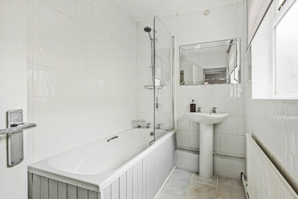 Kitchener Street, York, YO31 2 bed terraced house £185,000