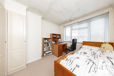 64 Bevan Way, Hornchurch, RM12 6EJ