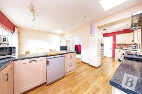 64 Bevan Way, Hornchurch, RM12 6EJ