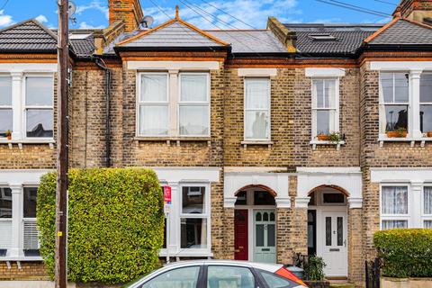 13 Avarn Road, London, SW17 9HB
