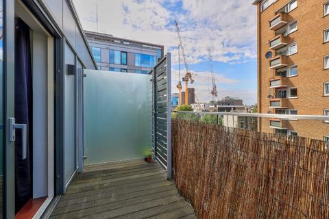 2 bedroom apartment to rent, Pocock Street, London, South East London