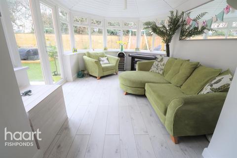 6 Mitchell Walk, Bridgeyate, Bristol, BS30 5XY
