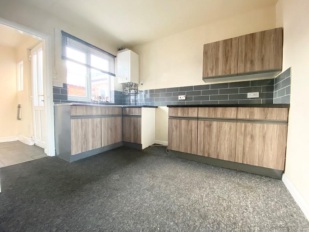 Tiln Lane, Retford 2 bed terraced house £500 pcm (£115 pw)