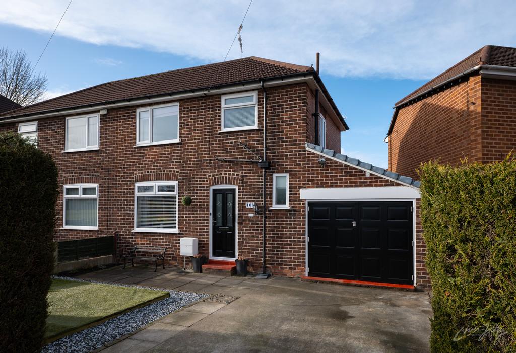 Windermere Road, Heaviley, Stockport... 3 bed semidetached house £