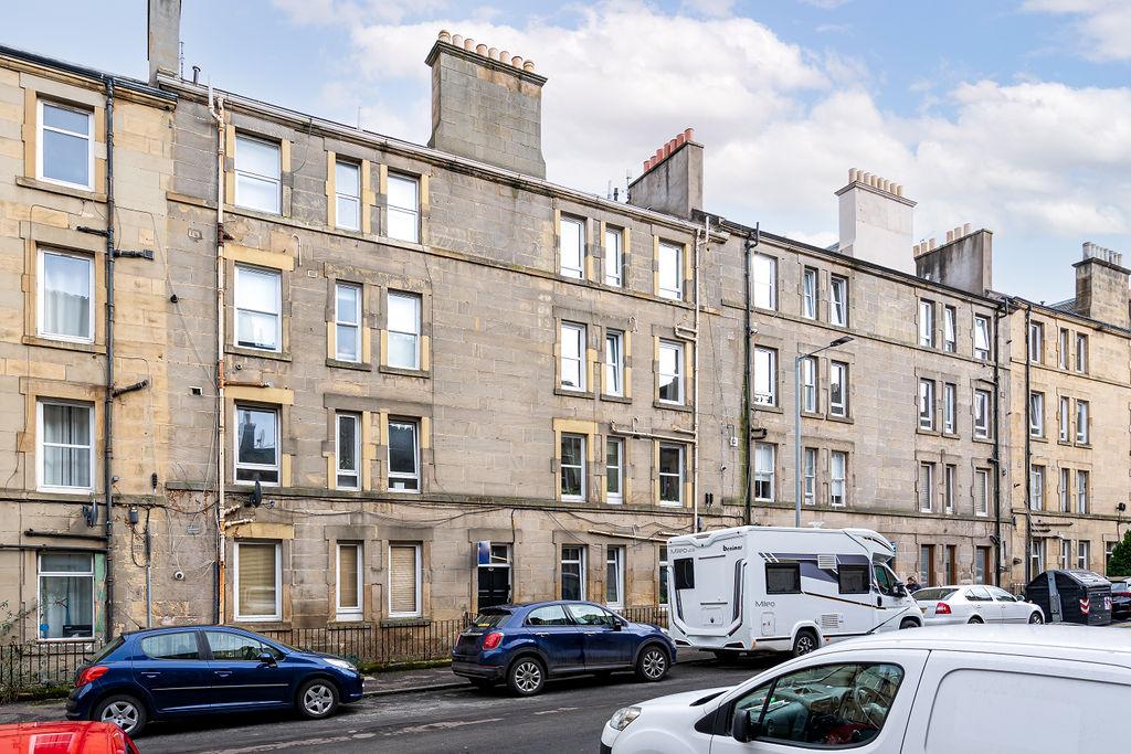 Wardlaw Place, Edinburgh, EH11 1 bed flat £650 pcm (£150 pw)